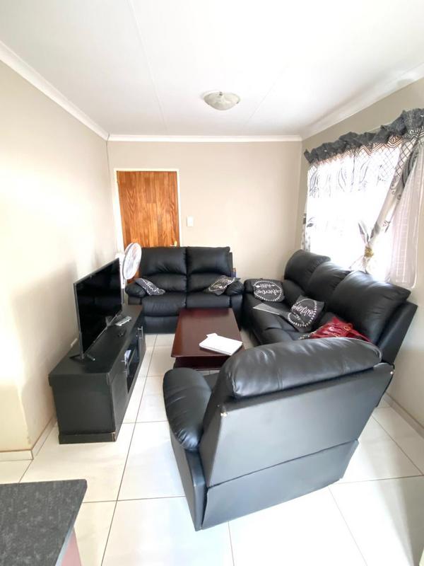 3 Bedroom Property for Sale in Toekomsrus Gauteng
