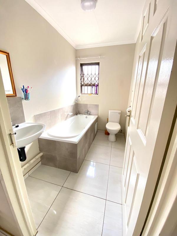 3 Bedroom Property for Sale in Toekomsrus Gauteng