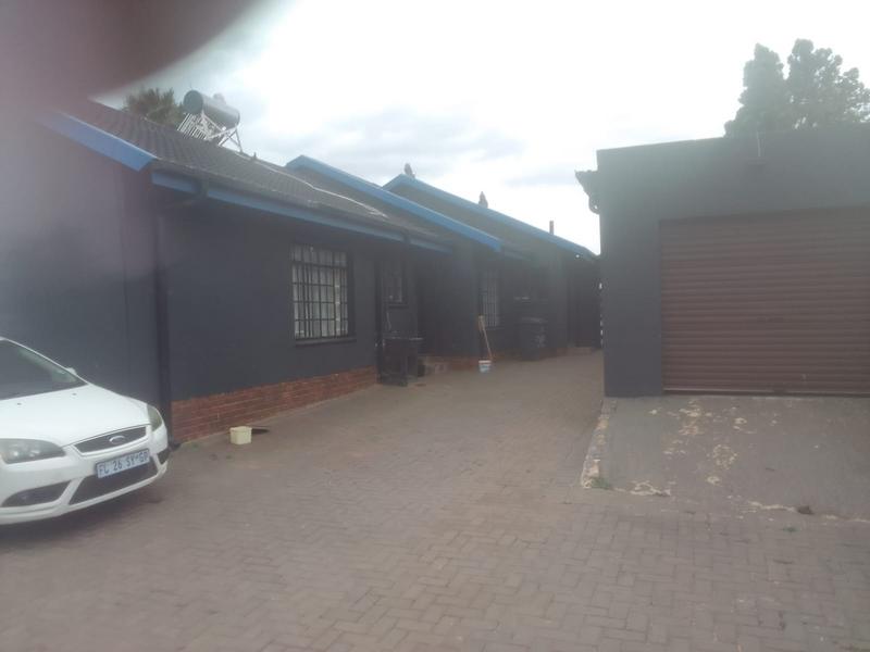 3 Bedroom Property for Sale in Lenasia Gauteng