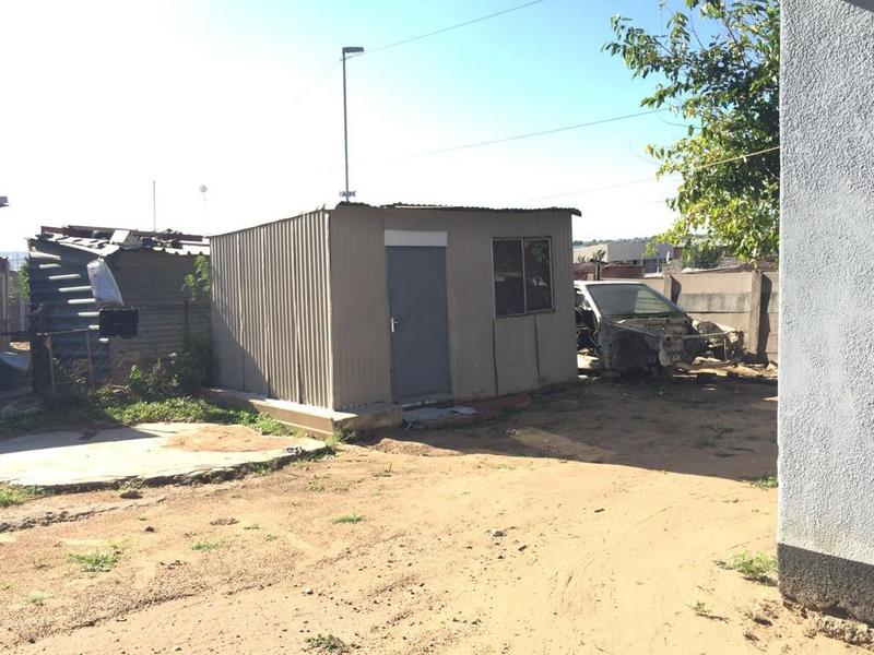 8 Bedroom Property for Sale in Olievenhoutbosch Gauteng