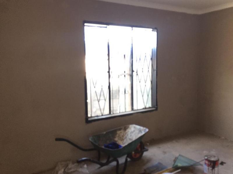 8 Bedroom Property for Sale in Olievenhoutbosch Gauteng