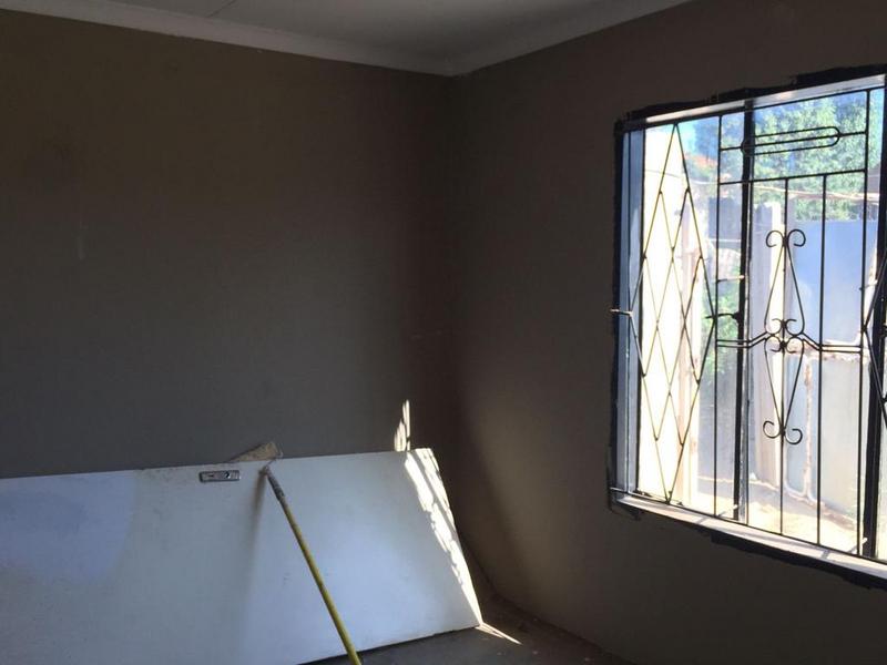 8 Bedroom Property for Sale in Olievenhoutbosch Gauteng