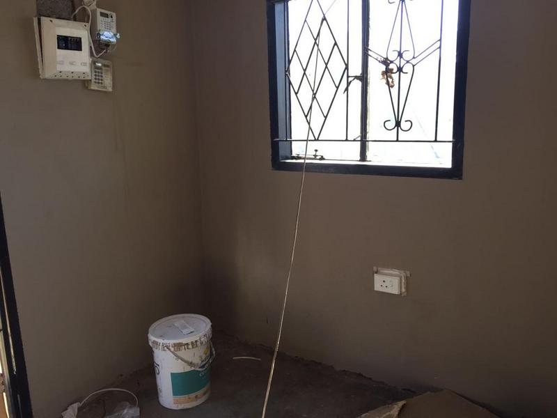 8 Bedroom Property for Sale in Olievenhoutbosch Gauteng