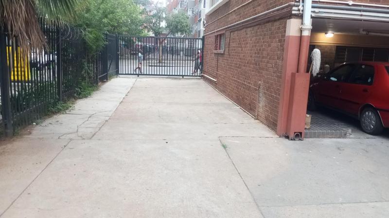 1 Bedroom Property for Sale in Sunnyside Gauteng