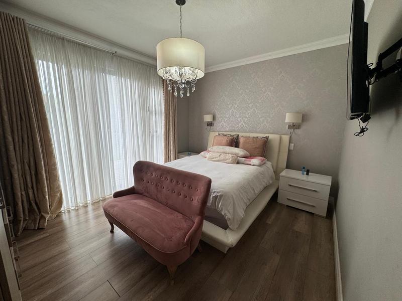 4 Bedroom Property for Sale in Midstream Ridge Gauteng