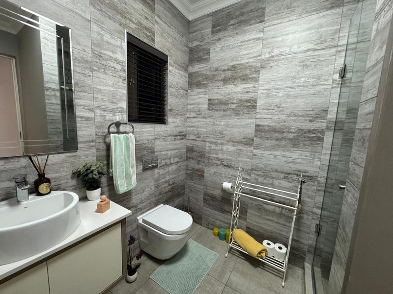 4 Bedroom Property for Sale in Midstream Ridge Gauteng