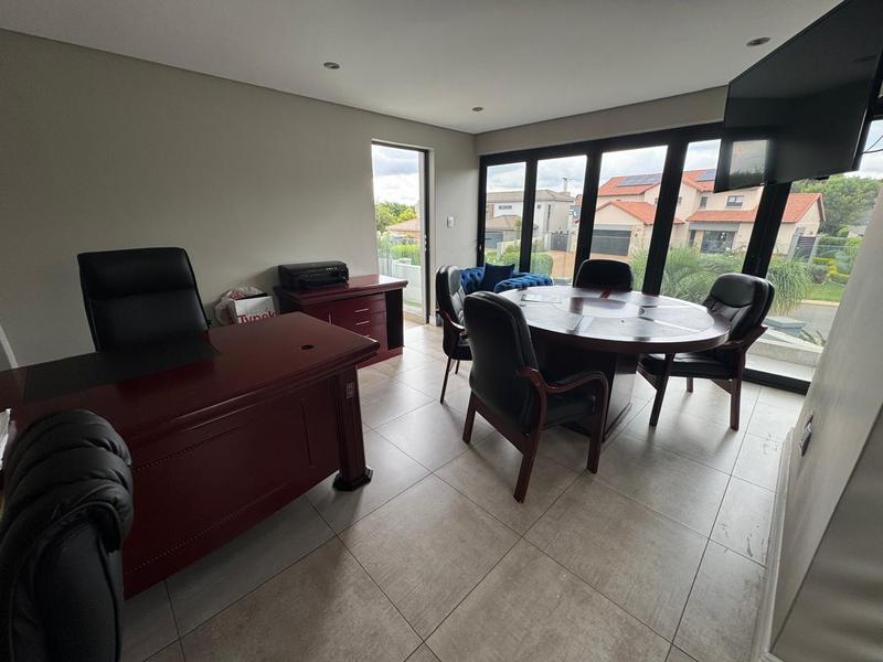4 Bedroom Property for Sale in Midstream Ridge Gauteng