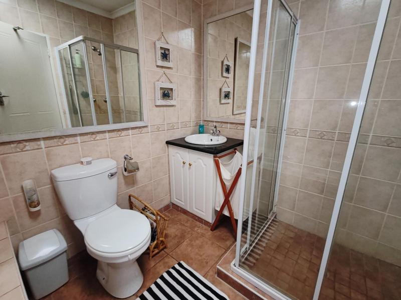 5 Bedroom Property for Sale in Amberfield Glen Gauteng
