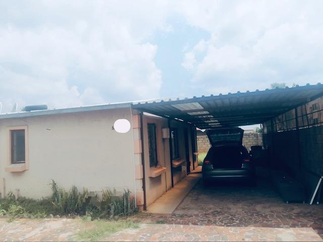 3 Bedroom Property for Sale in Protea Glen Gauteng
