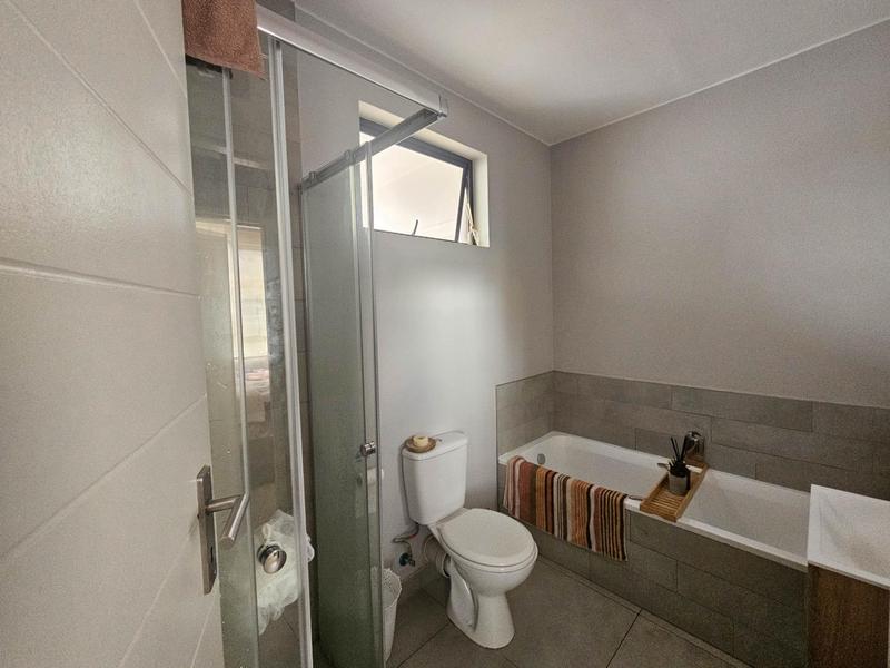 1 Bedroom Property for Sale in Shere Gauteng