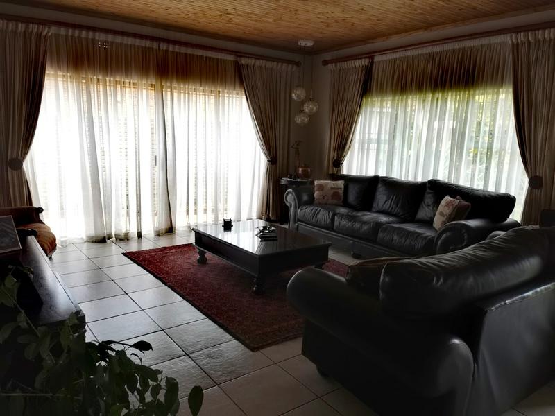 3 Bedroom Property for Sale in Dersley Gauteng