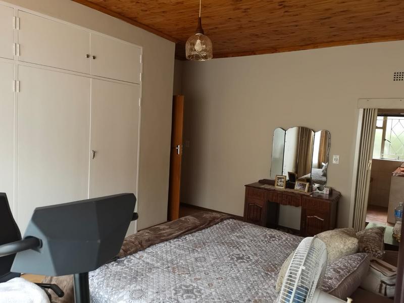 3 Bedroom Property for Sale in Dersley Gauteng