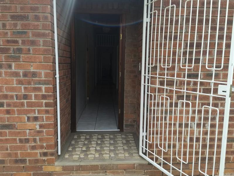 3 Bedroom Property for Sale in Dersley Gauteng
