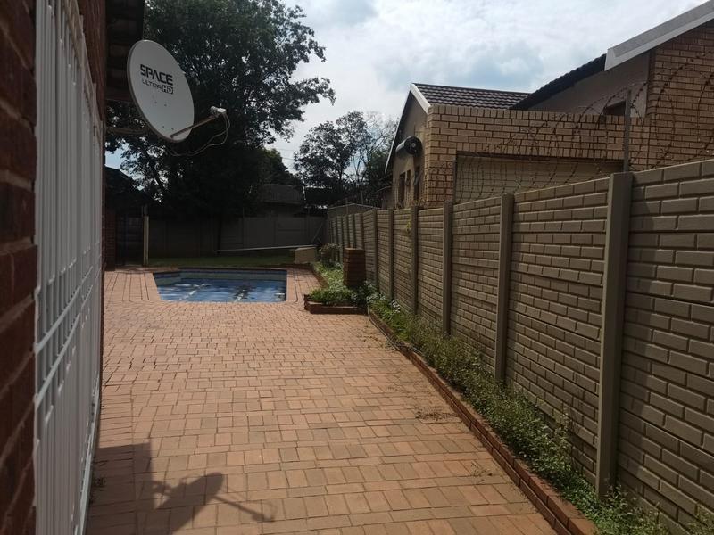 3 Bedroom Property for Sale in Dersley Gauteng