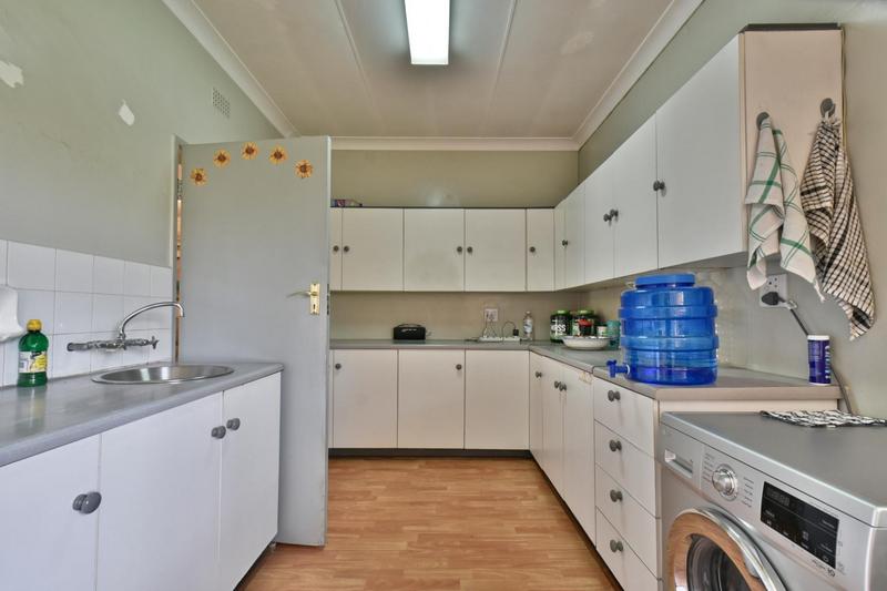 5 Bedroom Property for Sale in Brackenhurst Gauteng