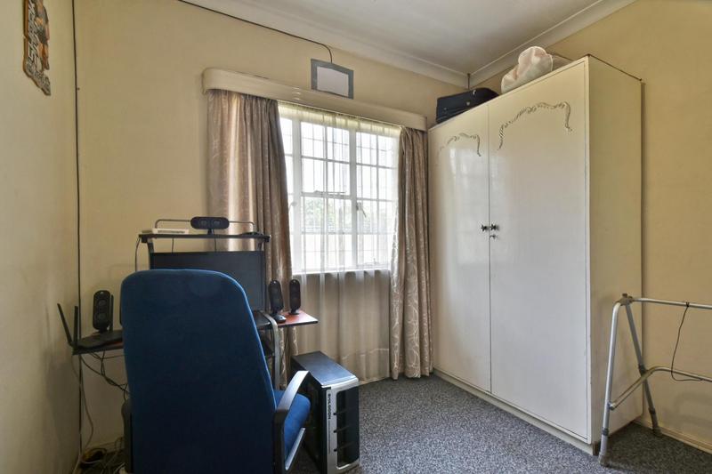5 Bedroom Property for Sale in Brackenhurst Gauteng