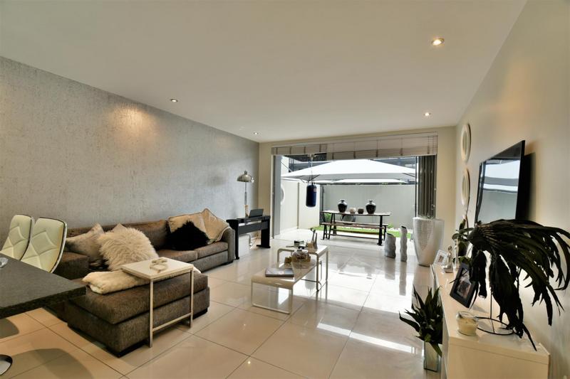 1 Bedroom Property for Sale in Morningside Gauteng