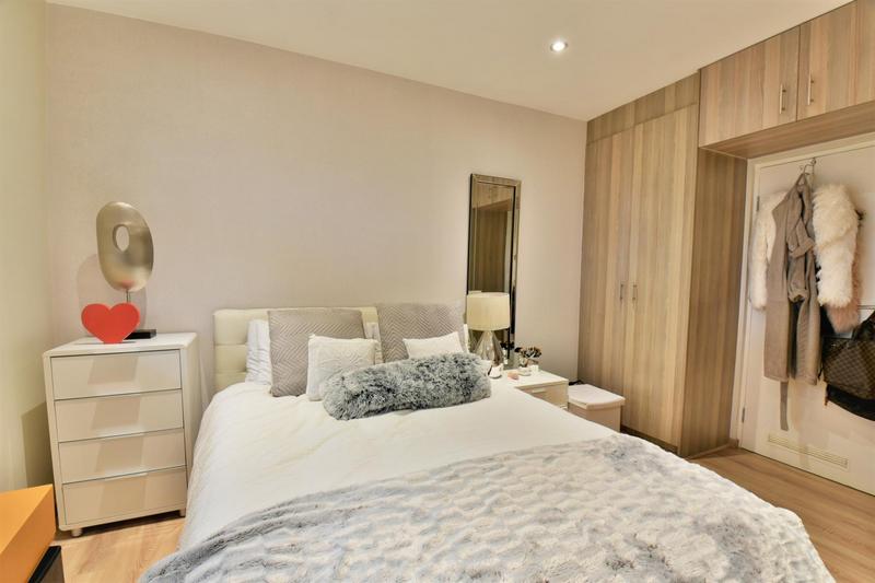 1 Bedroom Property for Sale in Morningside Gauteng