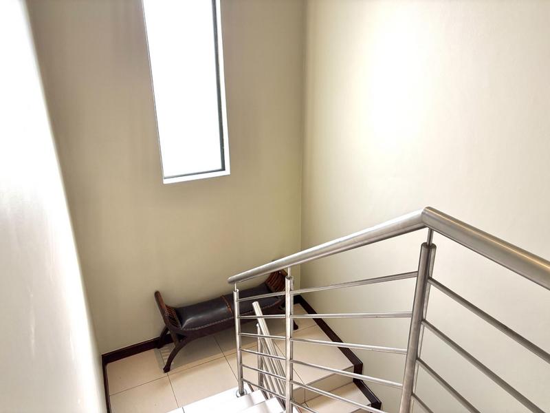3 Bedroom Property for Sale in Midstream Ridge Gauteng