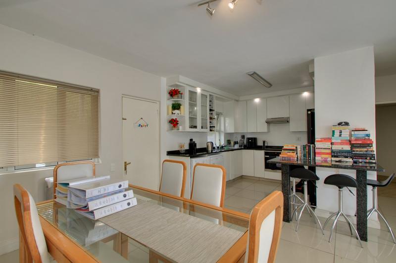 To Let 2 Bedroom Property for Rent in Illovo Gauteng