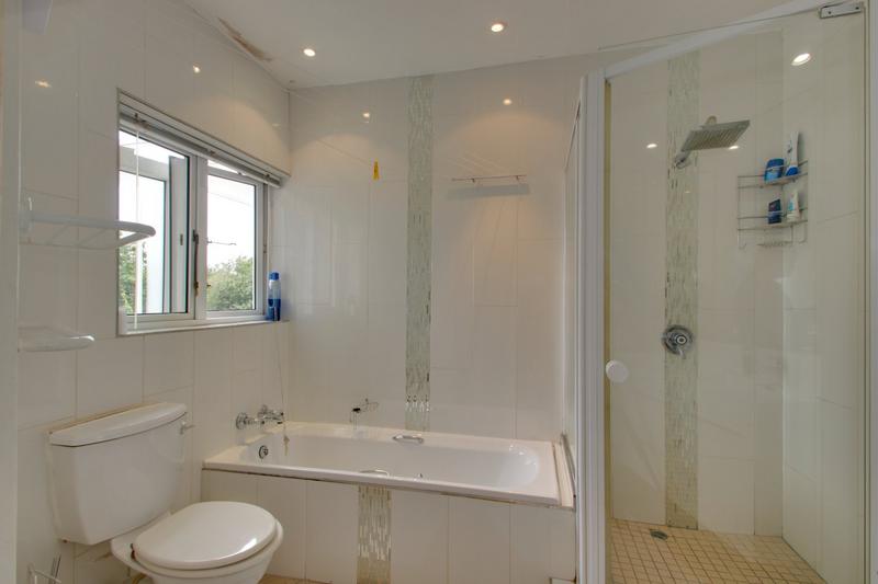 To Let 2 Bedroom Property for Rent in Illovo Gauteng