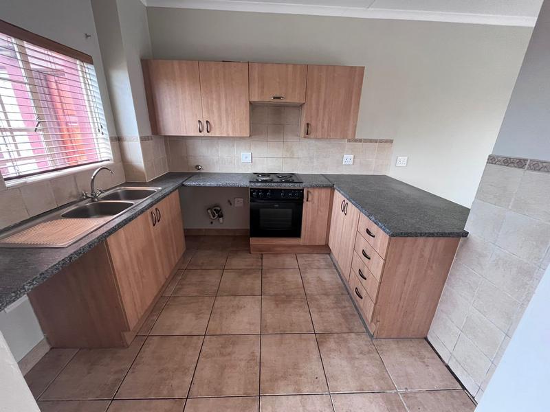 To Let 2 Bedroom Property for Rent in Castleview Gauteng