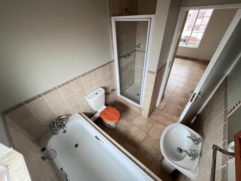 To Let 2 Bedroom Property for Rent in Castleview Gauteng