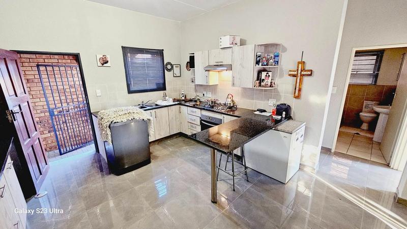 2 Bedroom Property for Sale in Castleview Gauteng