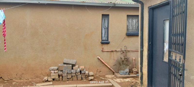 1 Bedroom Property for Sale in Tokoza Gauteng