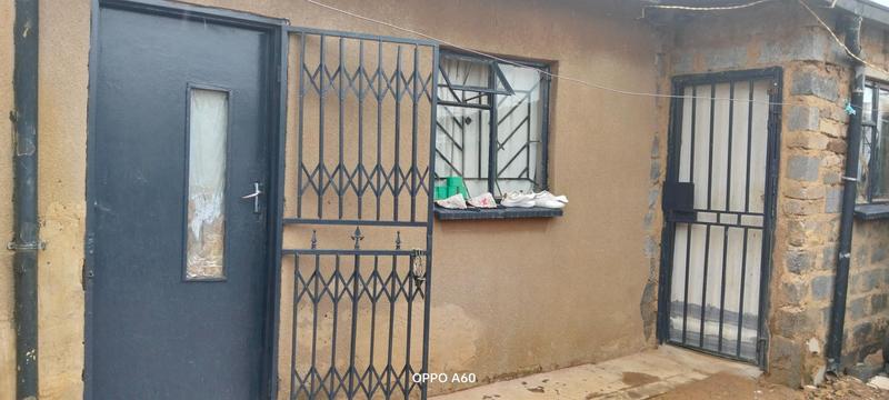 1 Bedroom Property for Sale in Tokoza Gauteng