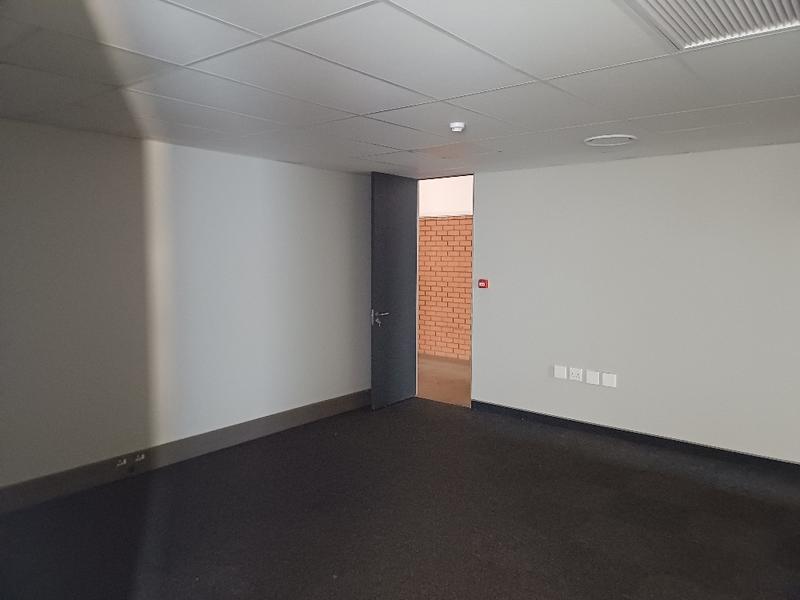 To Let commercial Property for Rent in Olifantsfontein Gauteng