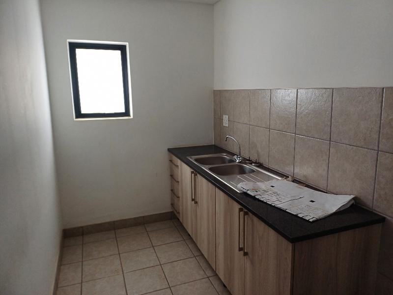 To Let commercial Property for Rent in Olifantsfontein Gauteng
