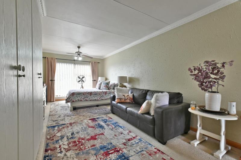 5 Bedroom Property for Sale in Meyersdal Gauteng
