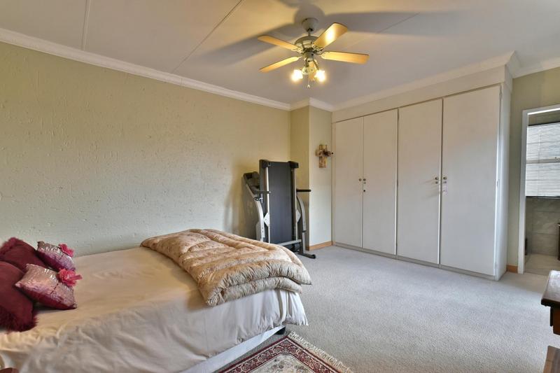 5 Bedroom Property for Sale in Meyersdal Gauteng