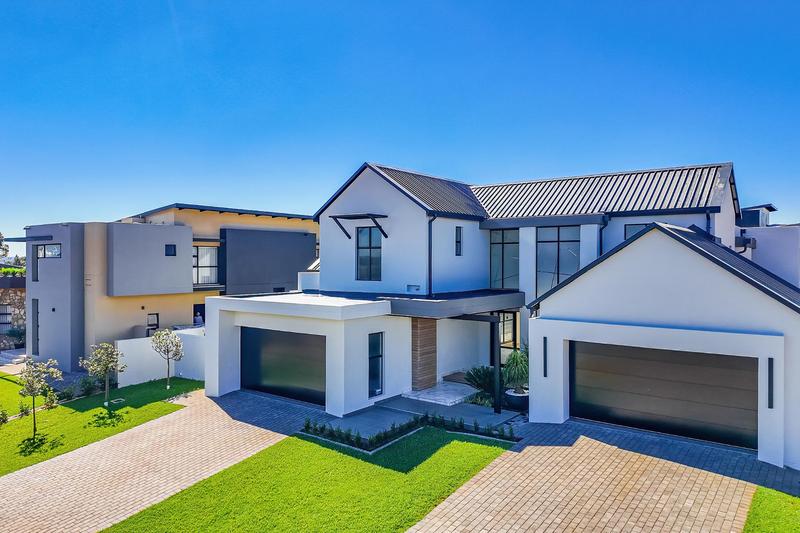 6 Bedroom Property for Sale in Midstream Estate Gauteng