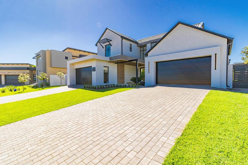 6 Bedroom Property for Sale in Midstream Estate Gauteng