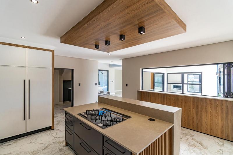 6 Bedroom Property for Sale in Midstream Estate Gauteng