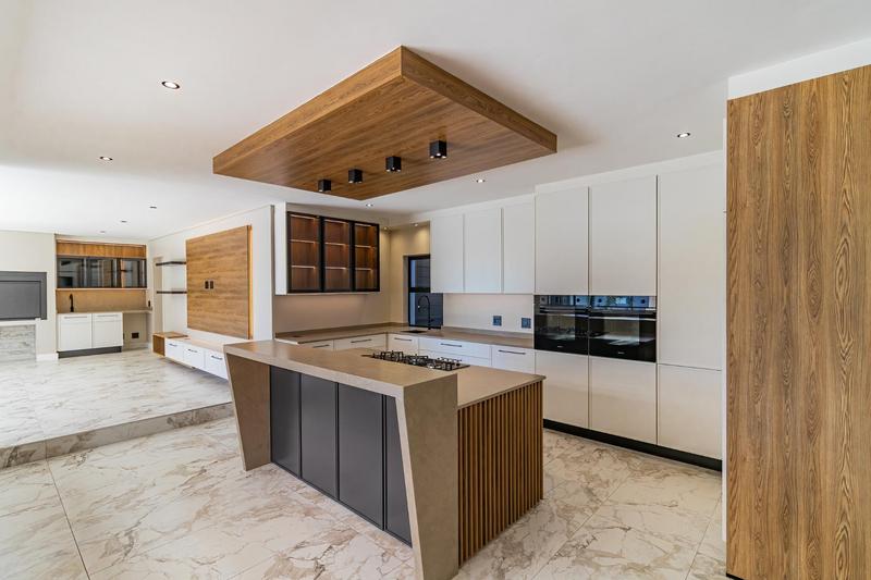 6 Bedroom Property for Sale in Midstream Estate Gauteng