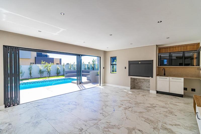 6 Bedroom Property for Sale in Midstream Estate Gauteng