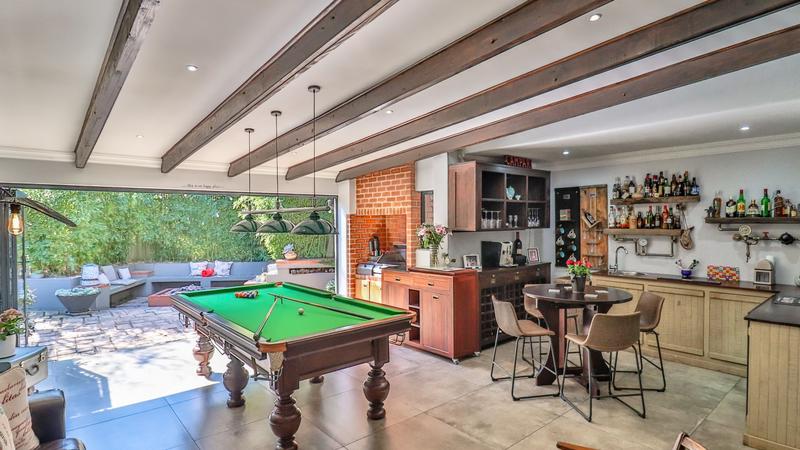 4 Bedroom Property for Sale in Midstream Ridge Gauteng