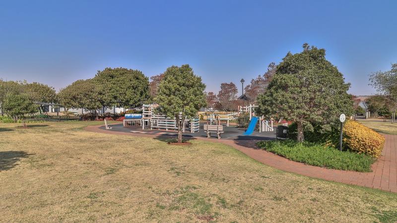 4 Bedroom Property for Sale in Midstream Ridge Gauteng