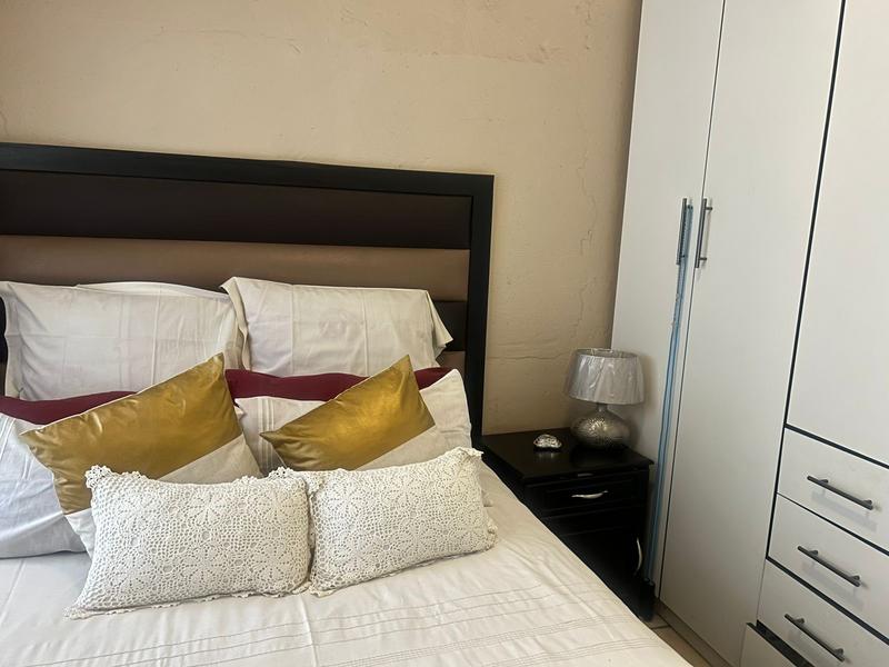 2 Bedroom Property for Sale in Mapetla Gauteng
