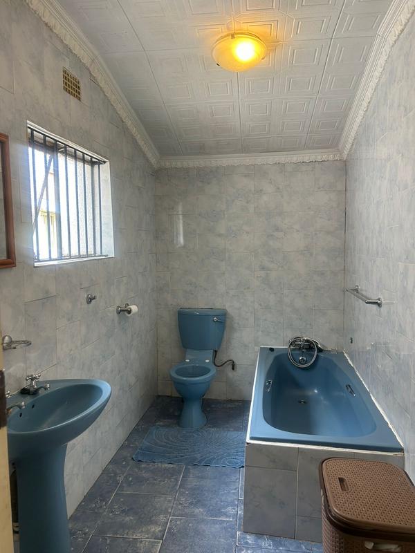 2 Bedroom Property for Sale in Mapetla Gauteng