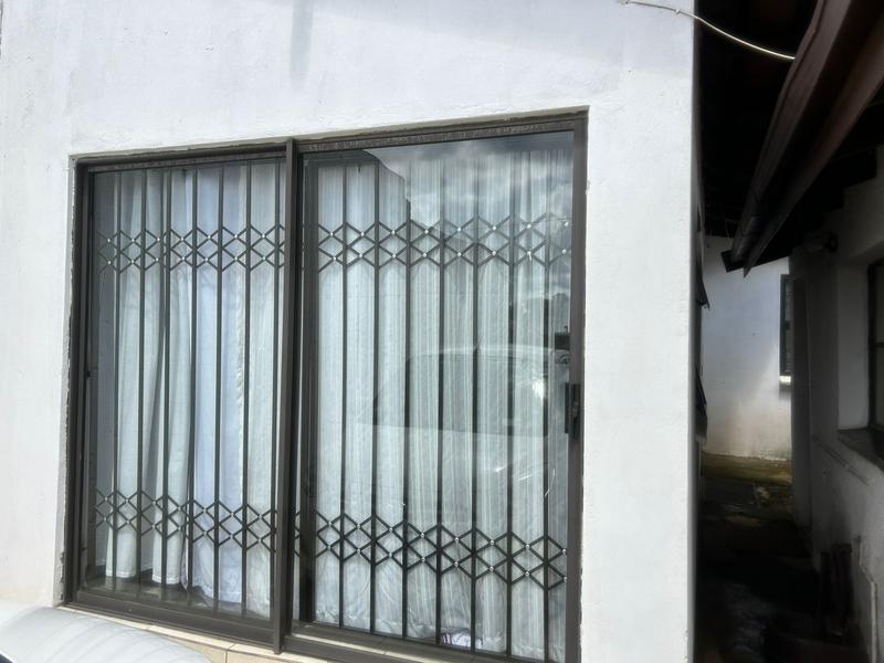 2 Bedroom Property for Sale in Mapetla Gauteng