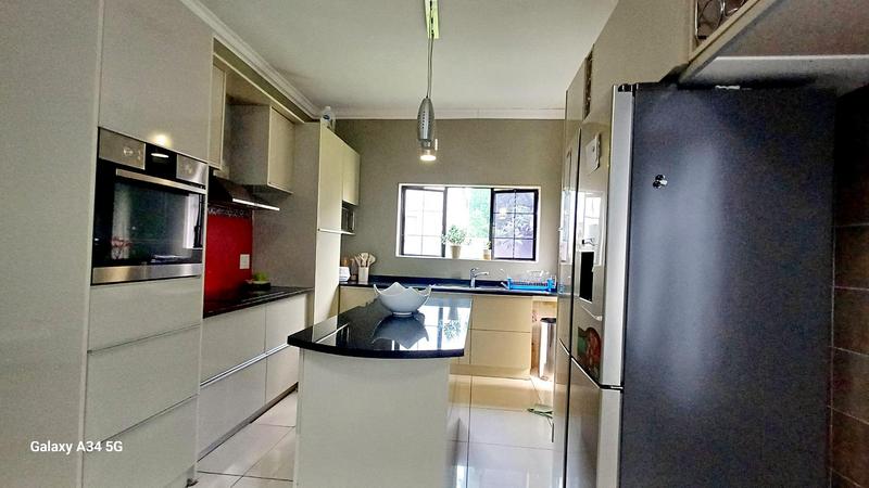 3 Bedroom Property for Sale in Country View Gauteng