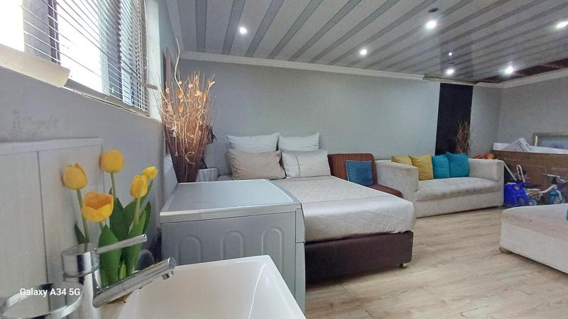 3 Bedroom Property for Sale in Country View Gauteng