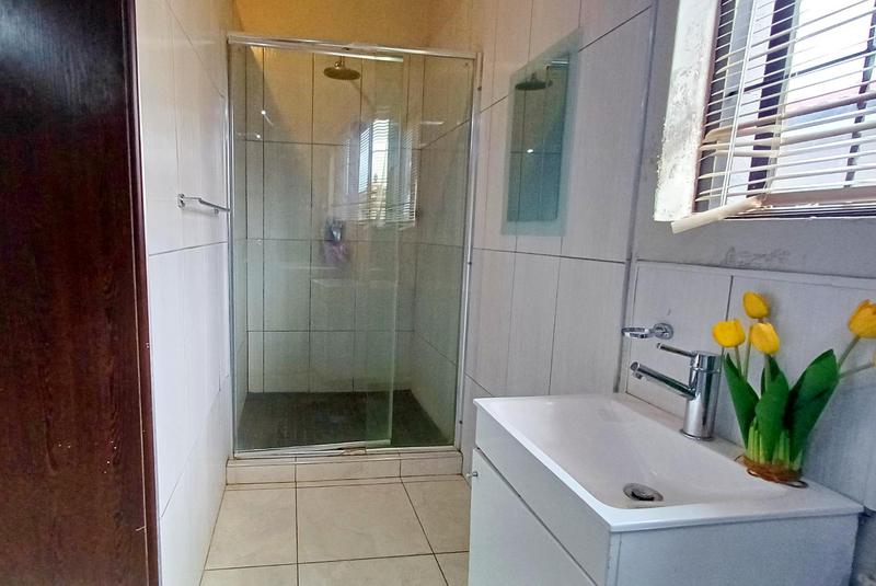 3 Bedroom Property for Sale in Country View Gauteng