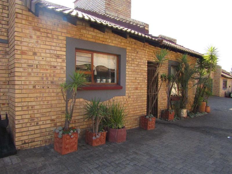 3 Bedroom Property for Sale in Vanderbijlpark SW 5 Gauteng