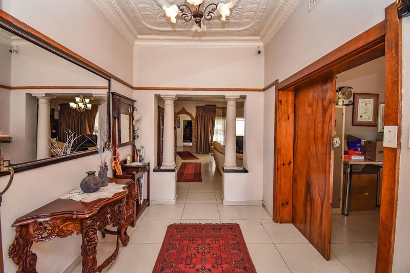 6 Bedroom Property for Sale in Florida Gauteng