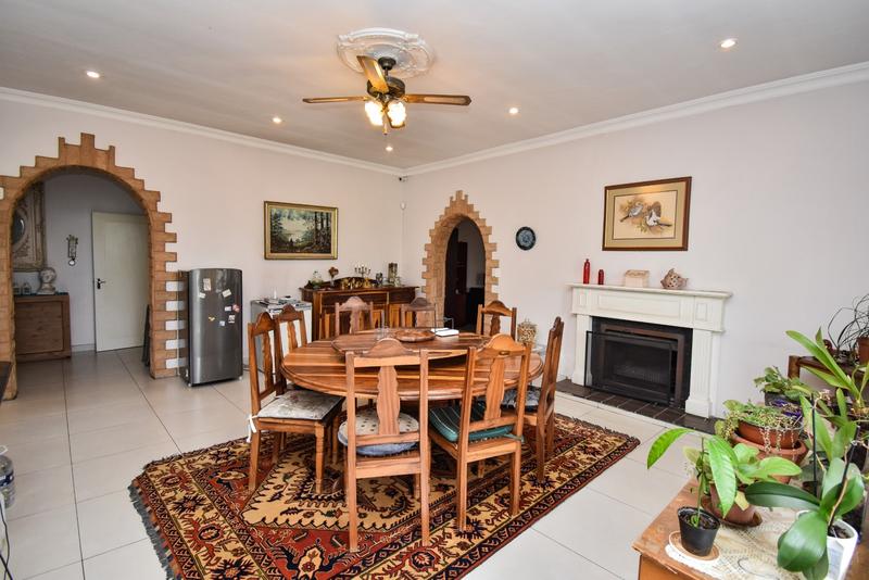6 Bedroom Property for Sale in Florida Gauteng